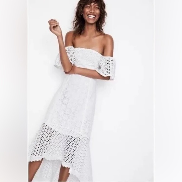 Farm Rio Eyelet Dress - Picture 14 of 15